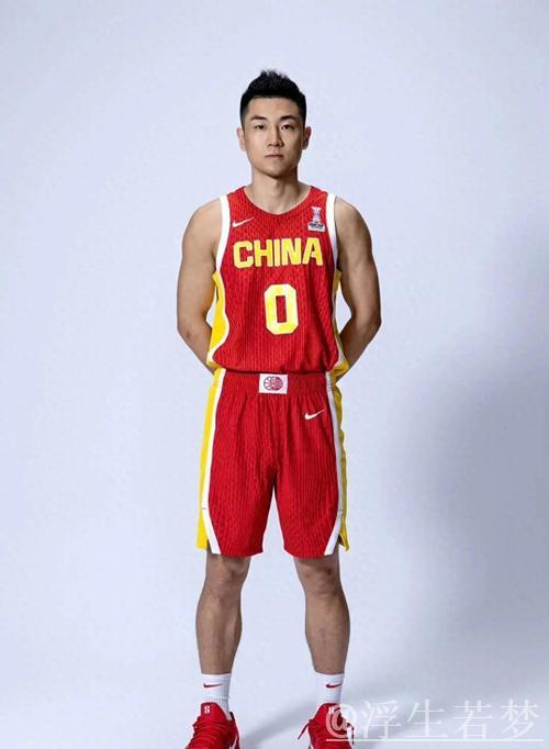 高诗岩回应国家队争议：理性分析让工兵首发的责任不在他